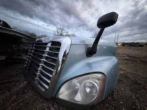 2012 FREIGHTLINER CASCADIA Hood