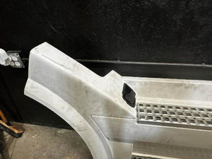 2014 VOLVO VNL Skirt Chassis Fairing