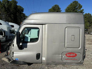 2015 FREIGHTLINER CASCADIA Cab Assembly
