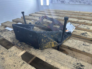 1995 CATERPILLAR 3406E Bracket