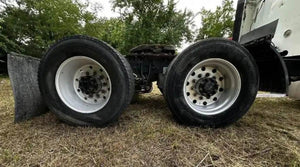 2005 INTERNATIONAL 9400I Tire and Rim