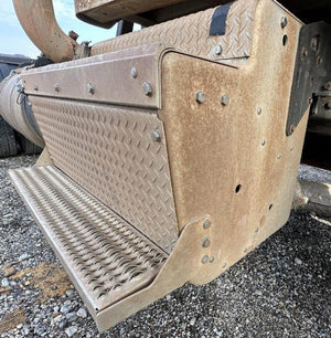 2013 PETERBILT 388 DPF Assembly
