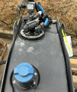 2021 INTERNATIONAL LT625 DEF Tank