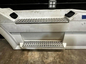 2014 VOLVO VNL Skirt Chassis Fairing