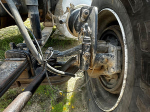 2005 INTERNATIONAL 9400I Front Axle Assembly