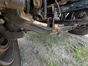 2015 DETROIT DA-F-13.3-3 Front Axle Assembly