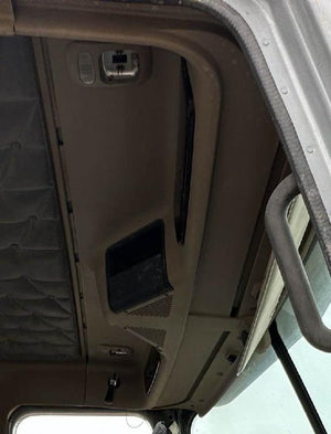 2013 FREIGHTLINER CORONADO 122 SD Console