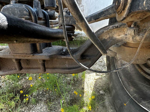 2005 INTERNATIONAL 9400I Front Axle Assembly