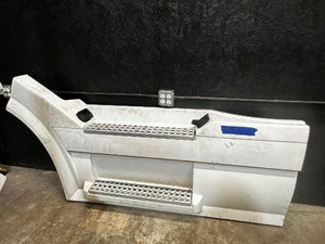 2014 VOLVO VNL Skirt Chassis Fairing