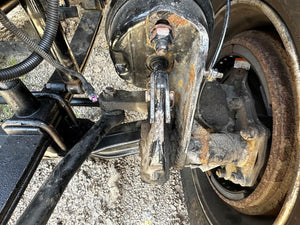 2015 DETROIT DA-F-13.3-3 Front Axle Assembly