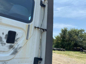 2017 FREIGHTLINER CASCADIA Side Fairing Cab Extender