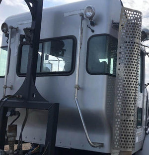 2010 KENWORTH T800 Cab Assembly