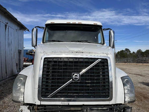 2013 VOLVO VNL Hood