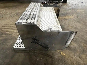2012 PETERBILT 367 Battery Box